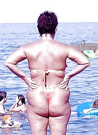 BBW matures and grannies at the beach 253