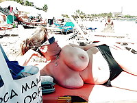 BBW matures and grannies at the beach 194